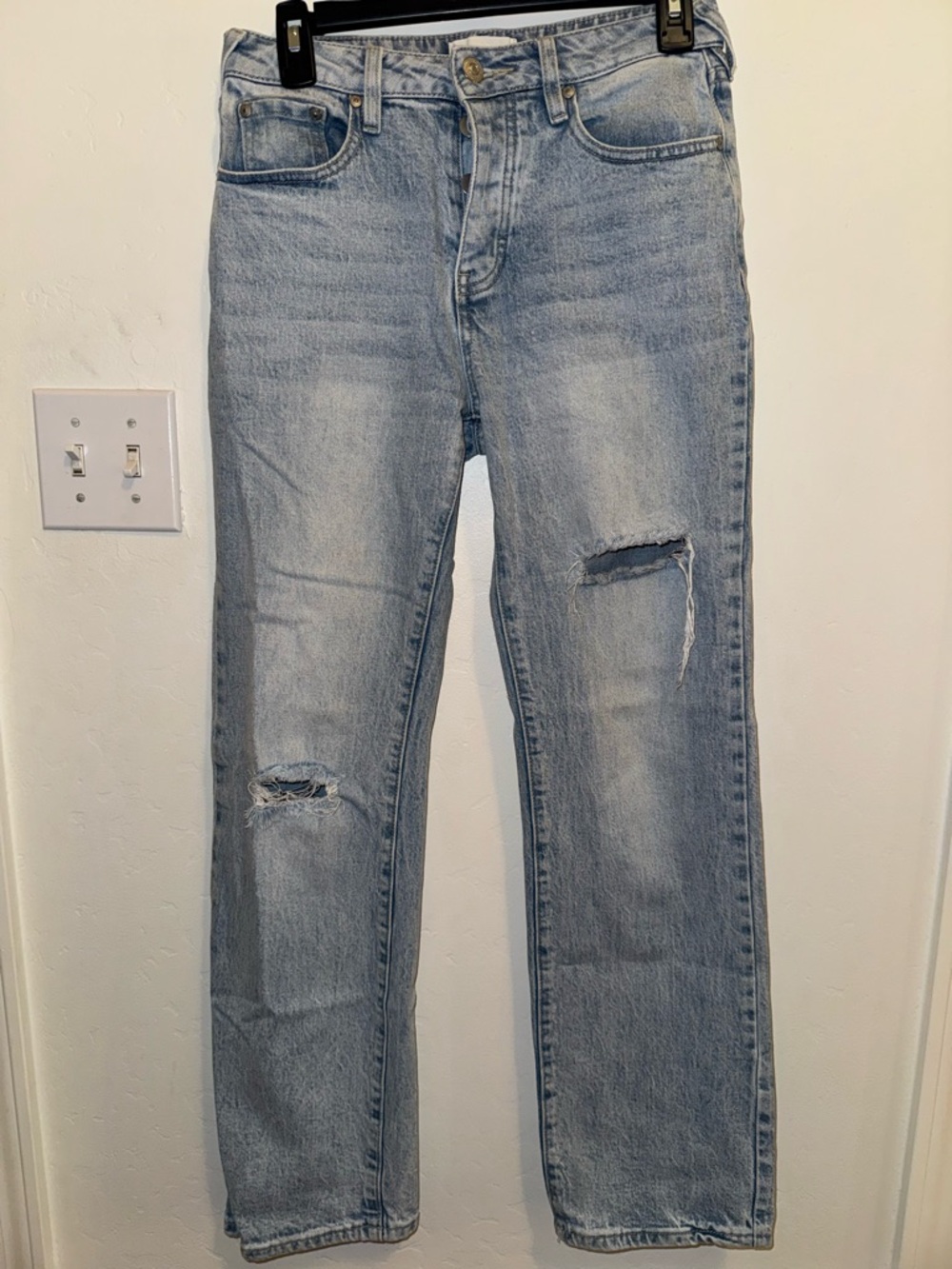 Light Wash Wide Leg Jeans - Women